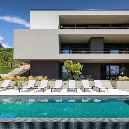 Oltremare Premium Suite Apartment W/Pool In Rabac Zewnętrze zdjęcie